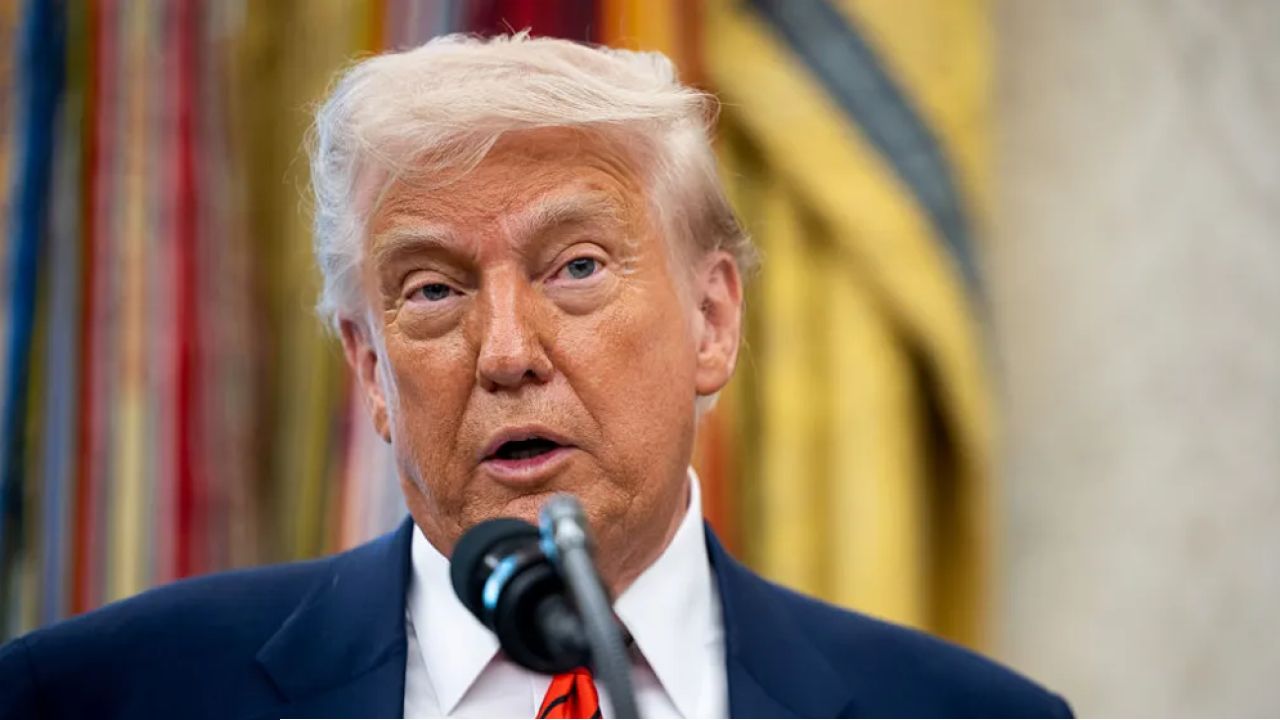 ইরানি শাসকদের কড়া বার্তা দিলেন ট্রাম্প