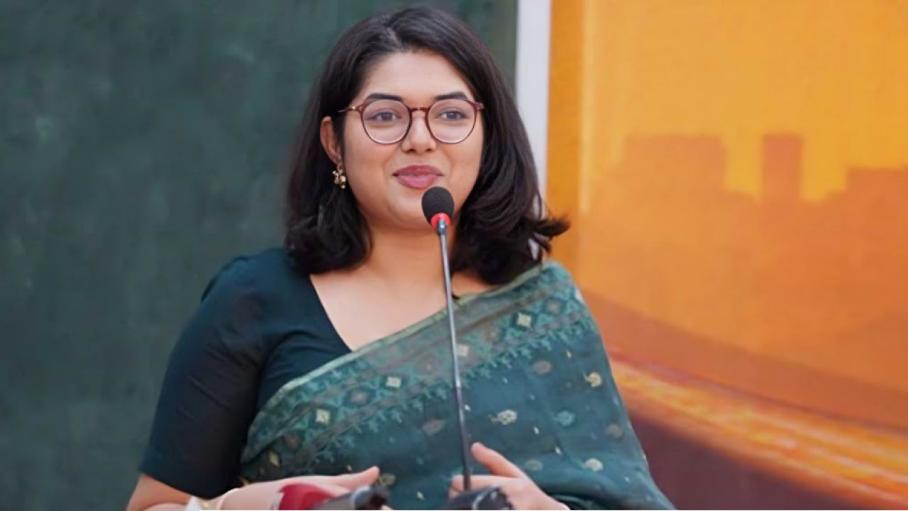 প্রধান কার্যালয়ে সাবেক হিট অফিসার বুশরা আফরিনকে জিজ্ঞাসাবাদ