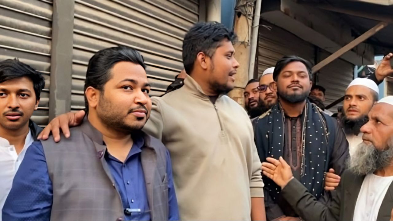 বাংলাদেশ গড়তে ‘হ্যাঁ’ ভোটের কোনো বিকল্প নেই : হাসনাত আব্দুল্লাহ