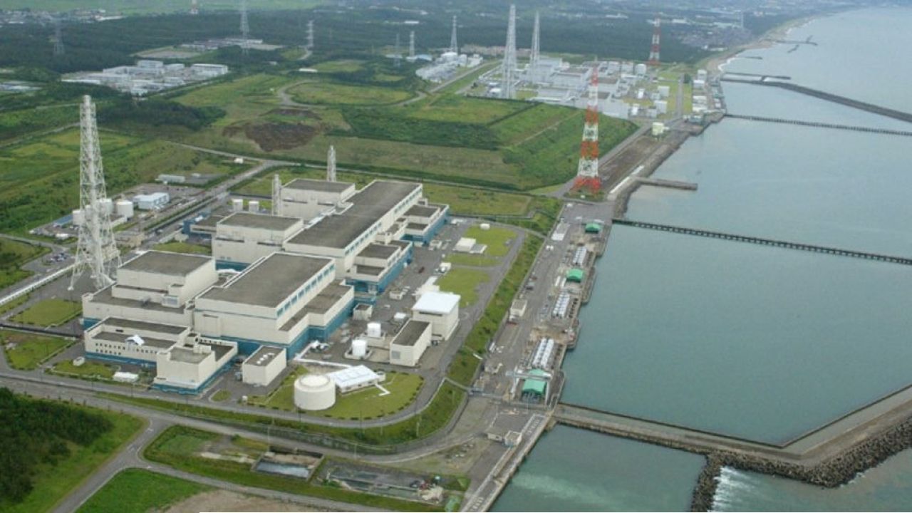    বন্ধ হলো বিশ্বের বৃহত্তম পারমাণবিক বিদ্যুৎকেন্দ্র