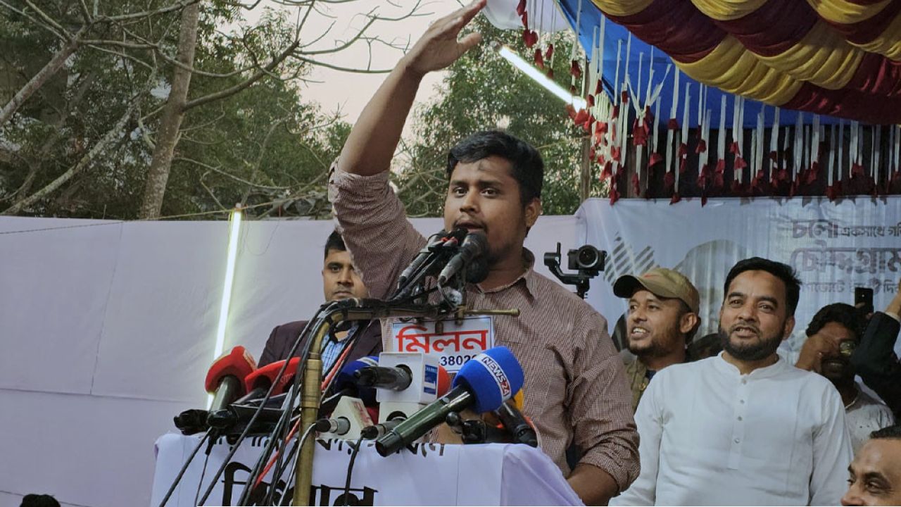 ‎আবারও ফ্যাসিবাদের প্রতিধ্বনি শুনতে পাচ্ছি : হাসনাত আব্দুল্লাহ