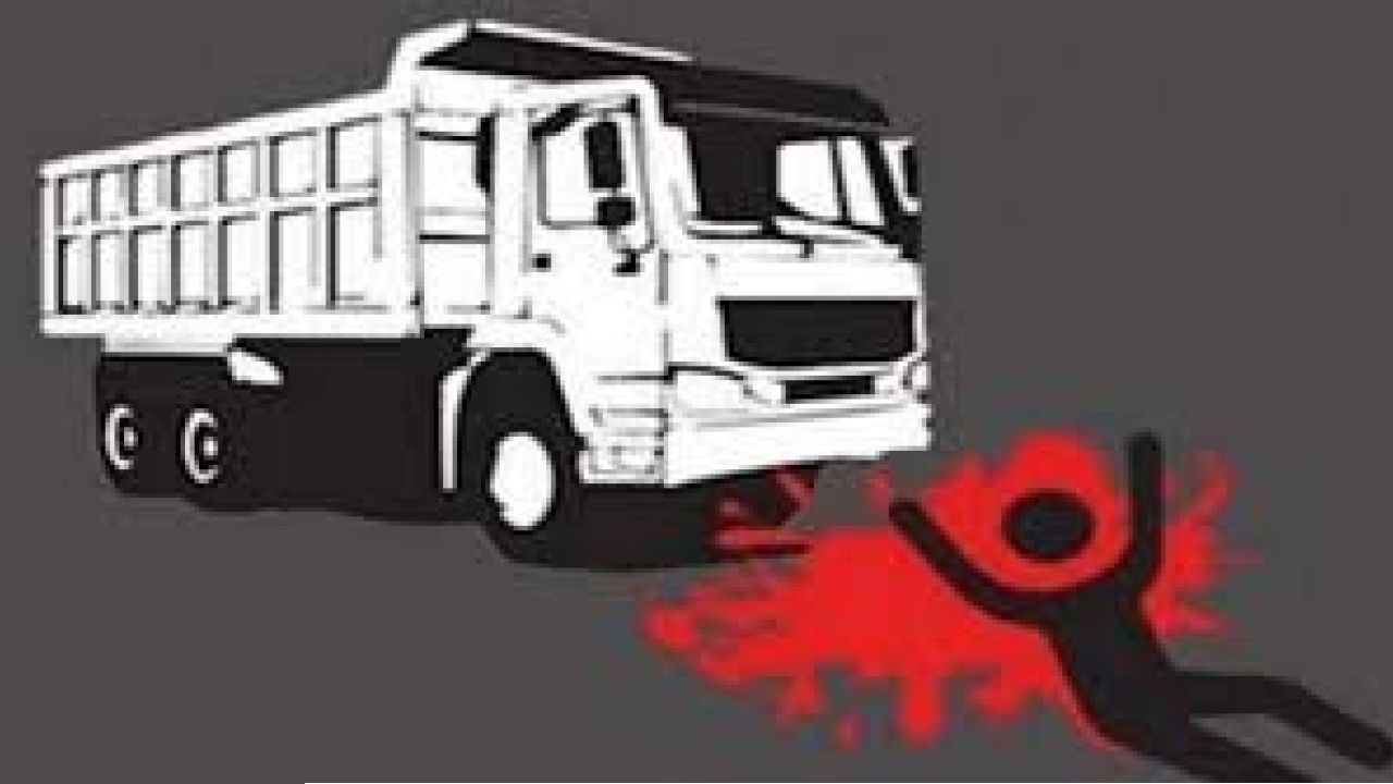 ট্রাকের ধাক্কায় এক মোটরসাইকেল আরোহী নিহত