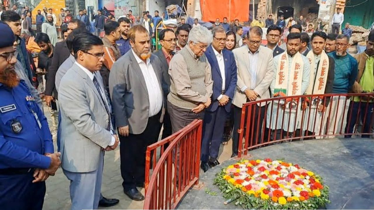 বগুড়ায় জুলাই বিপ্লবের শহীদদের প্রতি শ্রদ্ধা নিবেদন আদিলুর রহমানের