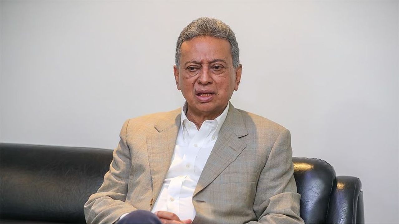 বিদেশি শক্তির ওপর ভর করে ক্ষমতায় যাওয়ার চেষ্টা চলছে: আমির খসরু