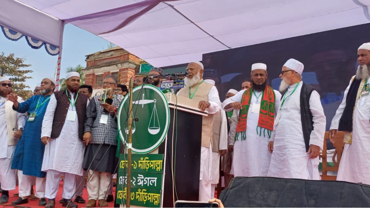 ‘দুর্নীতিতে চ্যাম্পিয়ন দলকে এবার লাল কার্ড দেখাবে জনগণ’