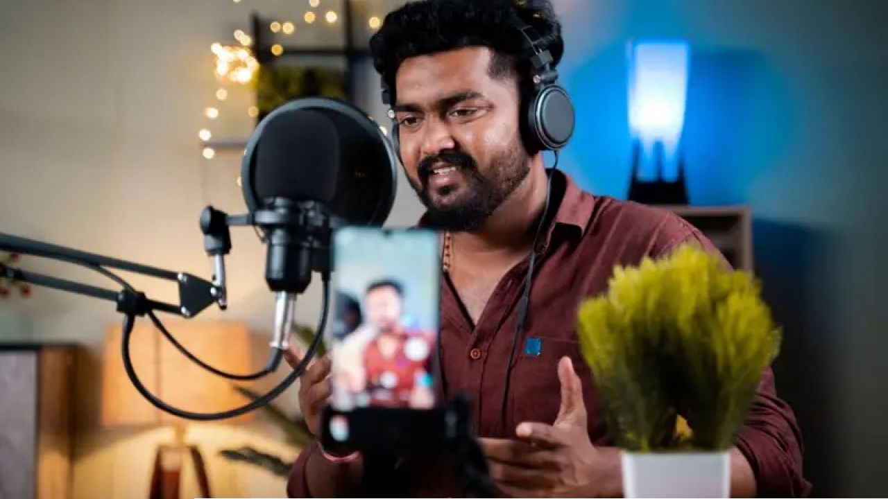 ইউটিউব মনিটাইজেশনে বড় বদল: অরিজিনাল ক্রিয়েটরদের সুরক্ষা নাকি চ্যালেঞ্জ