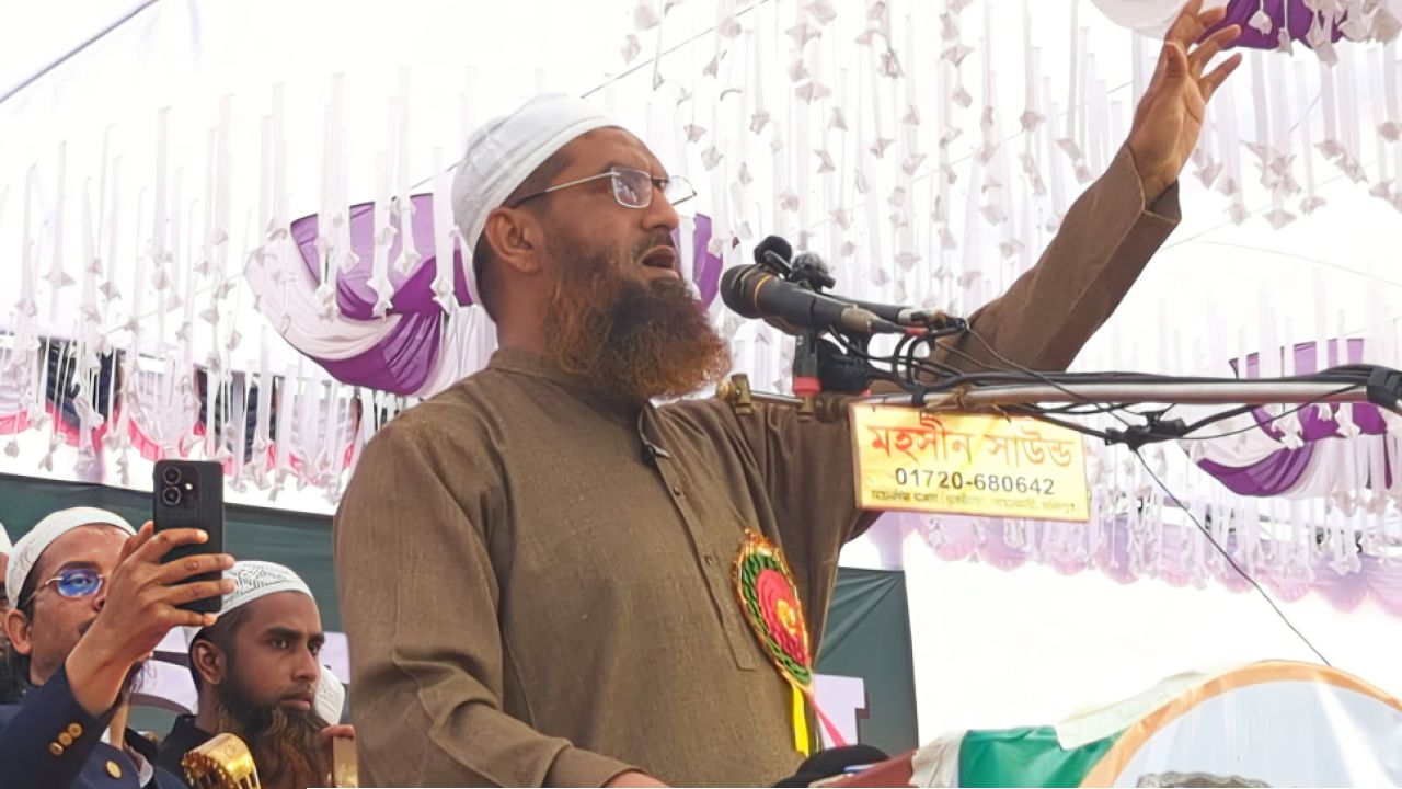 ১৮ কোটি মানুষের অধিকার আদায়ে ১১ দলীয় জোট : মামুনুল হক