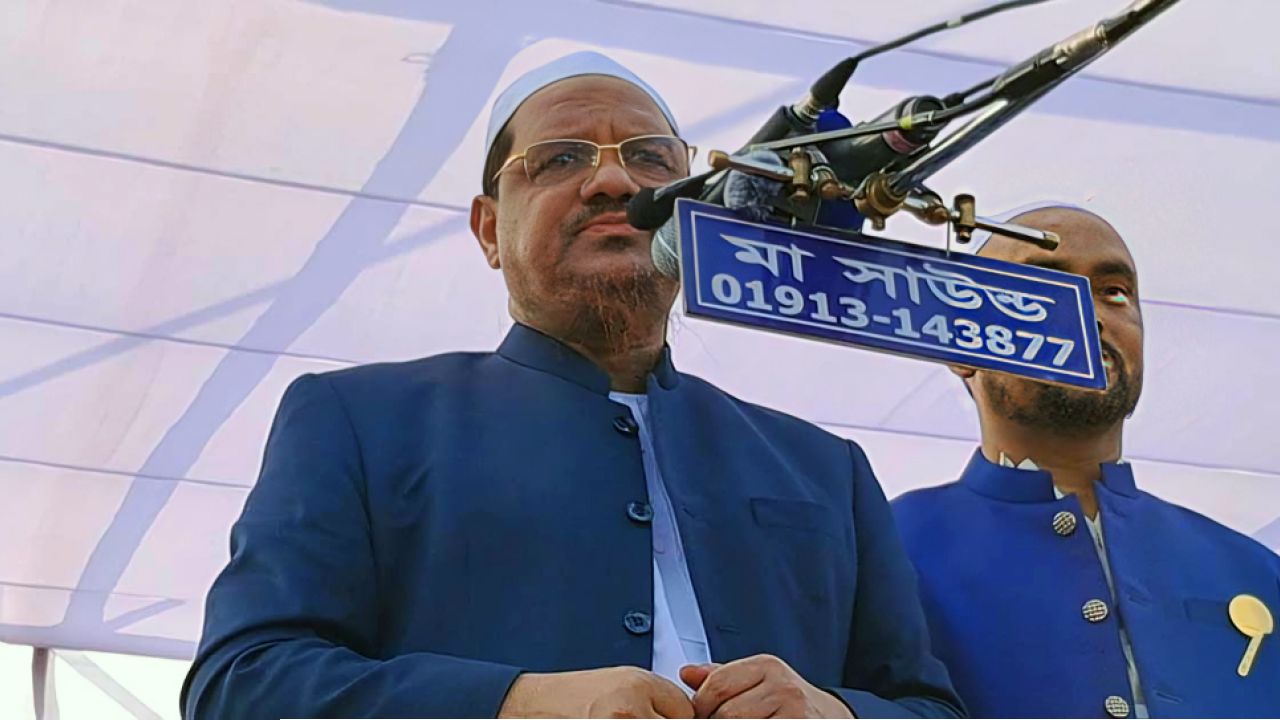 শরিয়া বাস্তবায়নের অঙ্গীকার না থাকায় জামায়াত জোটে যাইনি: চরমোনাই পীর