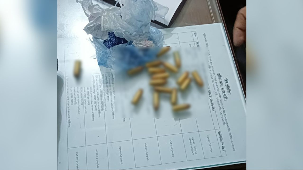 রাজশাহীতে ২৪ রাউন্ড গুলিসহ যুবক আটক