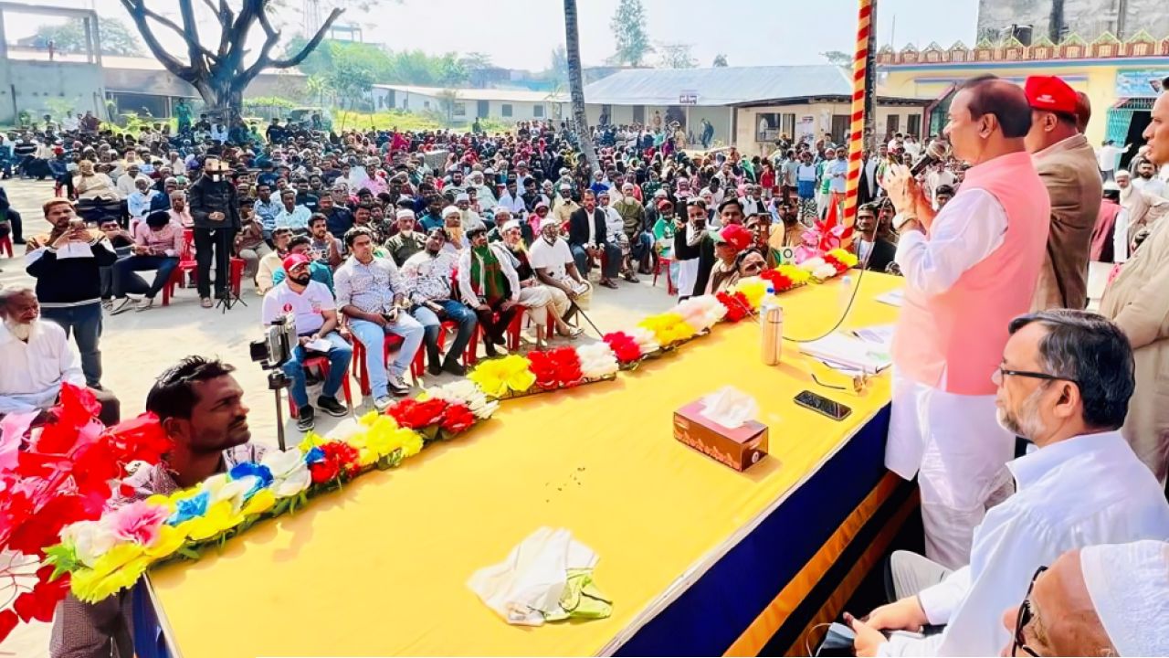 একটি মহল নির্বাচন বানচাল করতে ষড়যন্ত্র করছে : আবুল কালাম