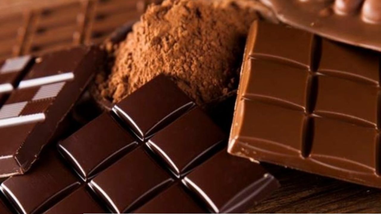 মিষ্টি মুখে ভালোবাসার উৎসব: আজ ৯ ফেব্রুয়ারি চকলেট ডে