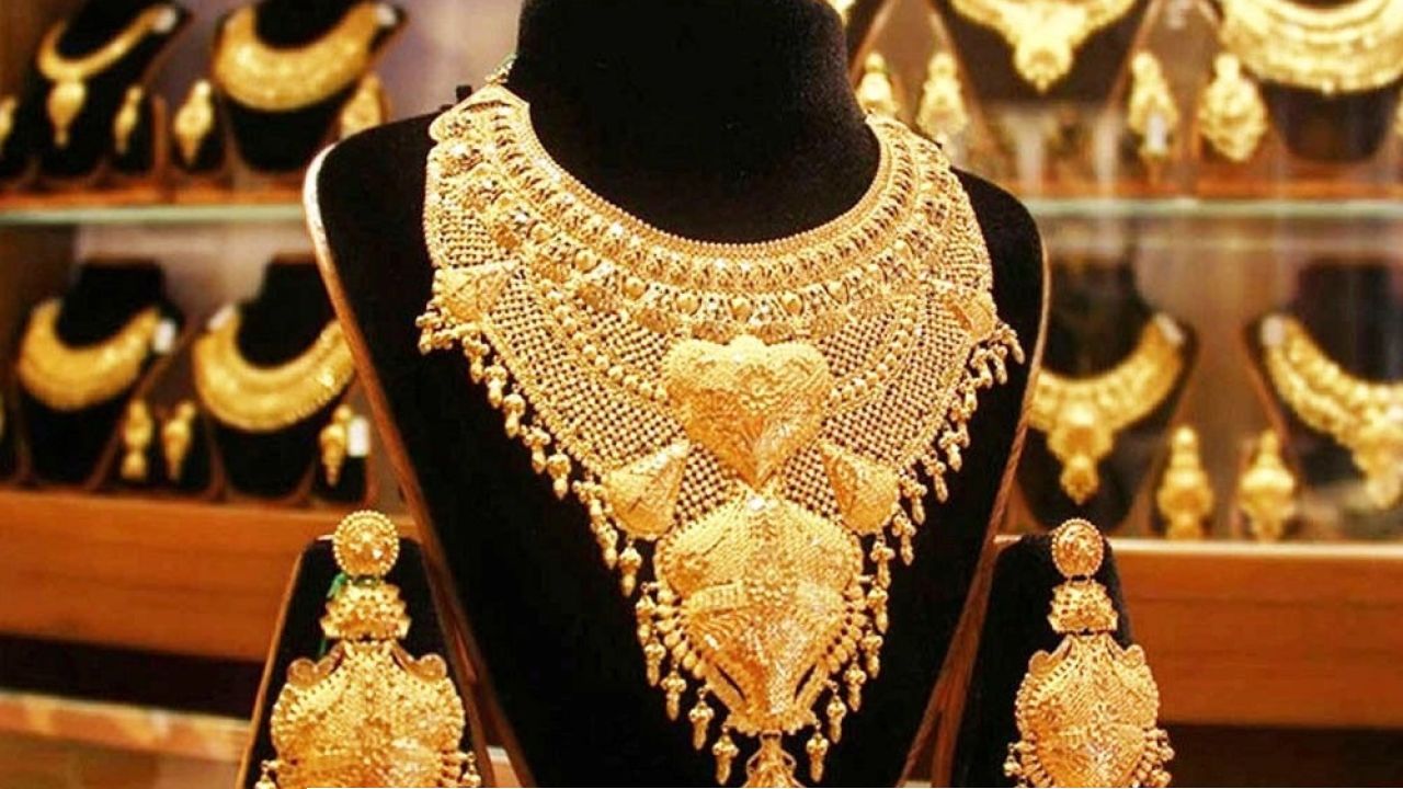 দেশের বাজারে আবার বাড়ল সোনার দাম