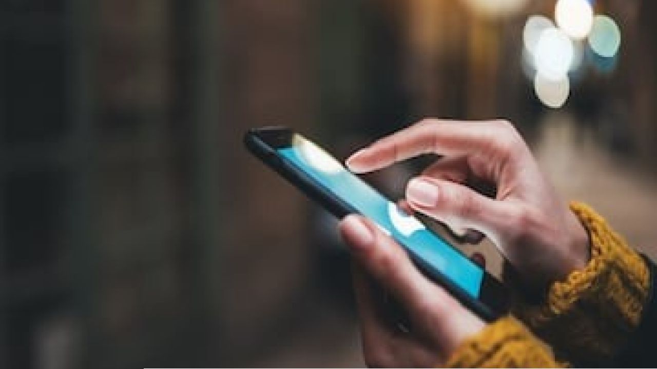 কতক্ষণ স্ক্রিনে থাকা নিরাপদ? চোখ বাঁচাতে আদর্শ স্ক্রিন টাইম