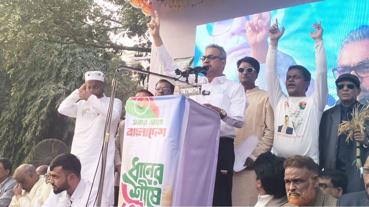 মোনাফেকদের ভোট দেওয়া যাবে না: হারুনুর রশীদ