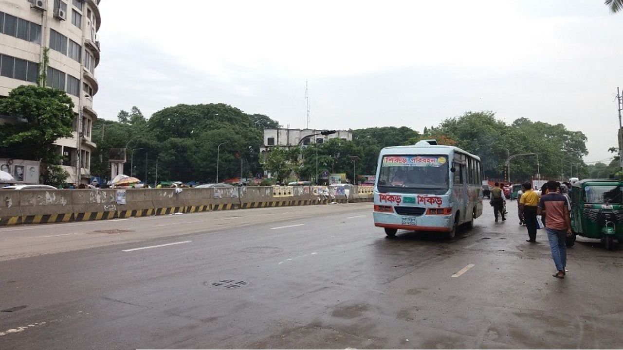 নির্বাচনকে কেন্দ্র করে পরিবহন সংকট, বিপাকে সাধারণ মানুষ
