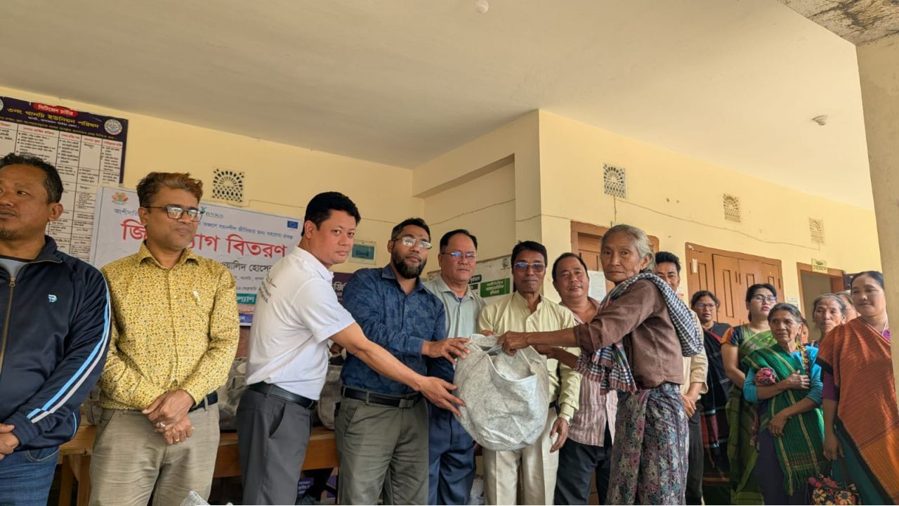 কৃষি উৎপাদন ও পরিবেশ সুরক্ষায় জিও ব্যাগ পেল ৩ হাজার ৬৪ কৃষক পরিবার