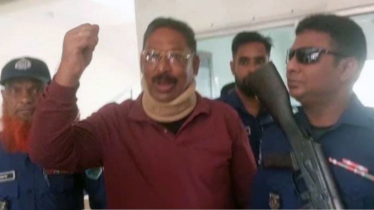 আদালত প্রাঙ্গণে ‘জয় বাংলা’ স্লোগান যুবলীগ সভাপতির