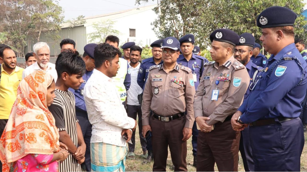 আমেনা হত্যায় কঠোর বার্তা ডিআইজির, ঘটনাস্থল পরিদর্শন, আটক ৫