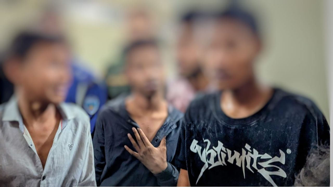 ‎ কুবি শিক্ষার্থীদের উপর হামলার অভিযোগে কিশোর গ্যাংয়ের তিন সদস্য আটক