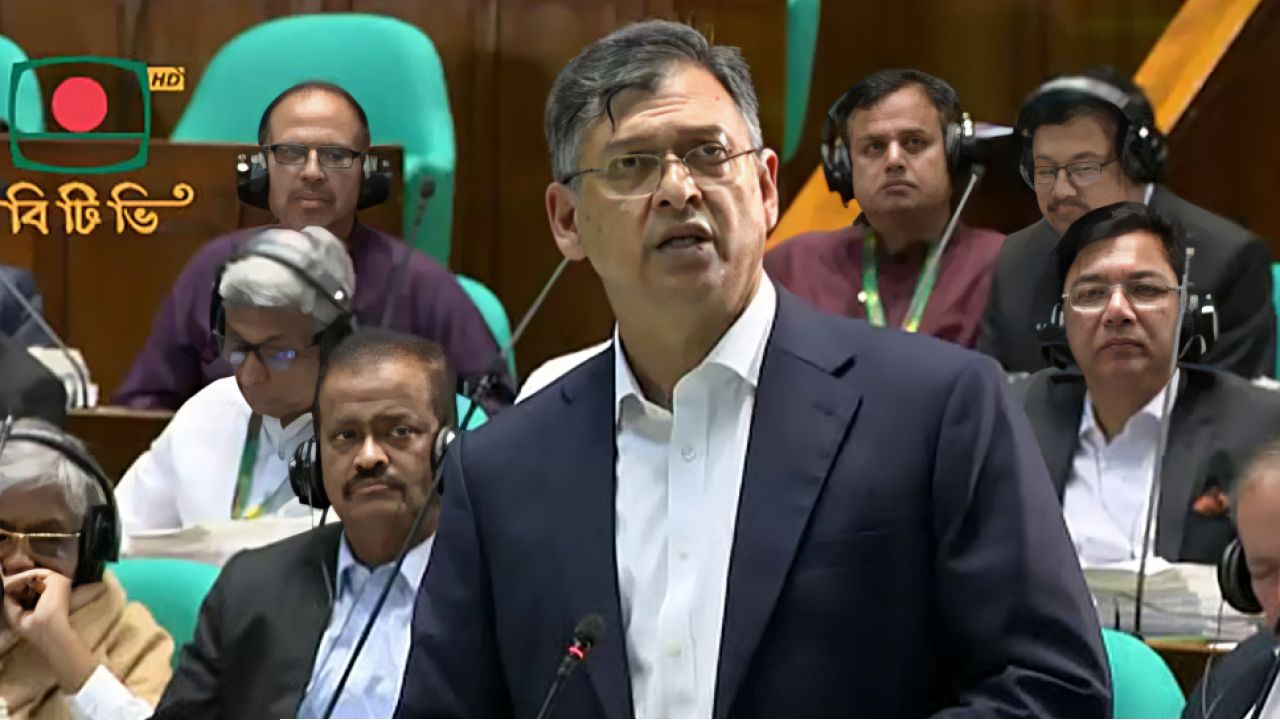 খালেদা জিয়া সংসদে থাকলে সবচেয়ে বেশি খুশি হতেন: স্বরাষ্ট্রমন্ত্রী