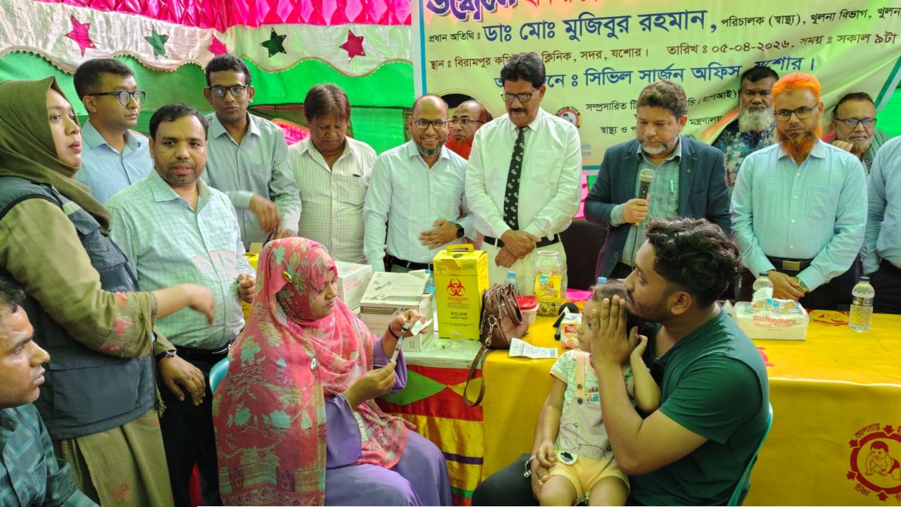 যশোরে বাড়ছে হামের প্রকোপ, টিকাদান কর্মসূচির উদ্বোধন: লক্ষ্য ৯০ হাজার শিশু
