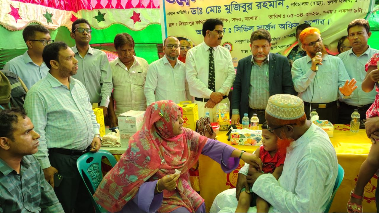 যশোরে হামের টিকাদান কর্মসূচির উদ্বোধন: লক্ষ্য ৯০ হাজার শিশু