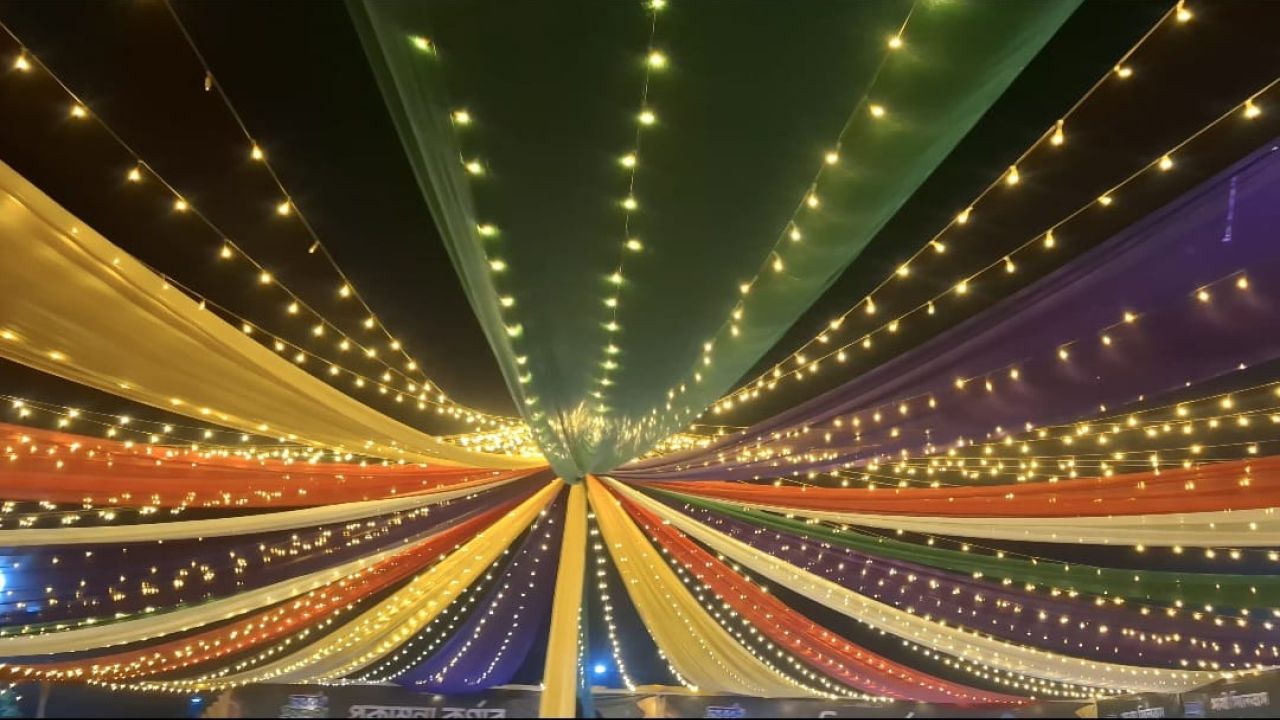 বেরোবিতে সরকারি নিষেধাজ্ঞা অমান্য করে শিবিরের আলোকসজ্জা, প্রক্টরের অভিযান