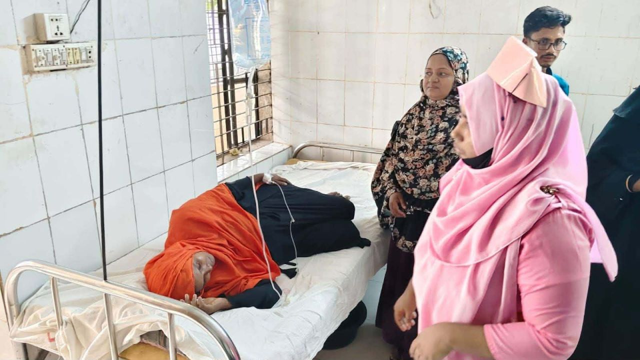 কলাপাড়ায় কিস্তির দাবিতে অমানবিকতা: এনজিও কর্মীর মারধরে অন্তঃসত্ত্বা গৃহবধূ হাসপাতালে