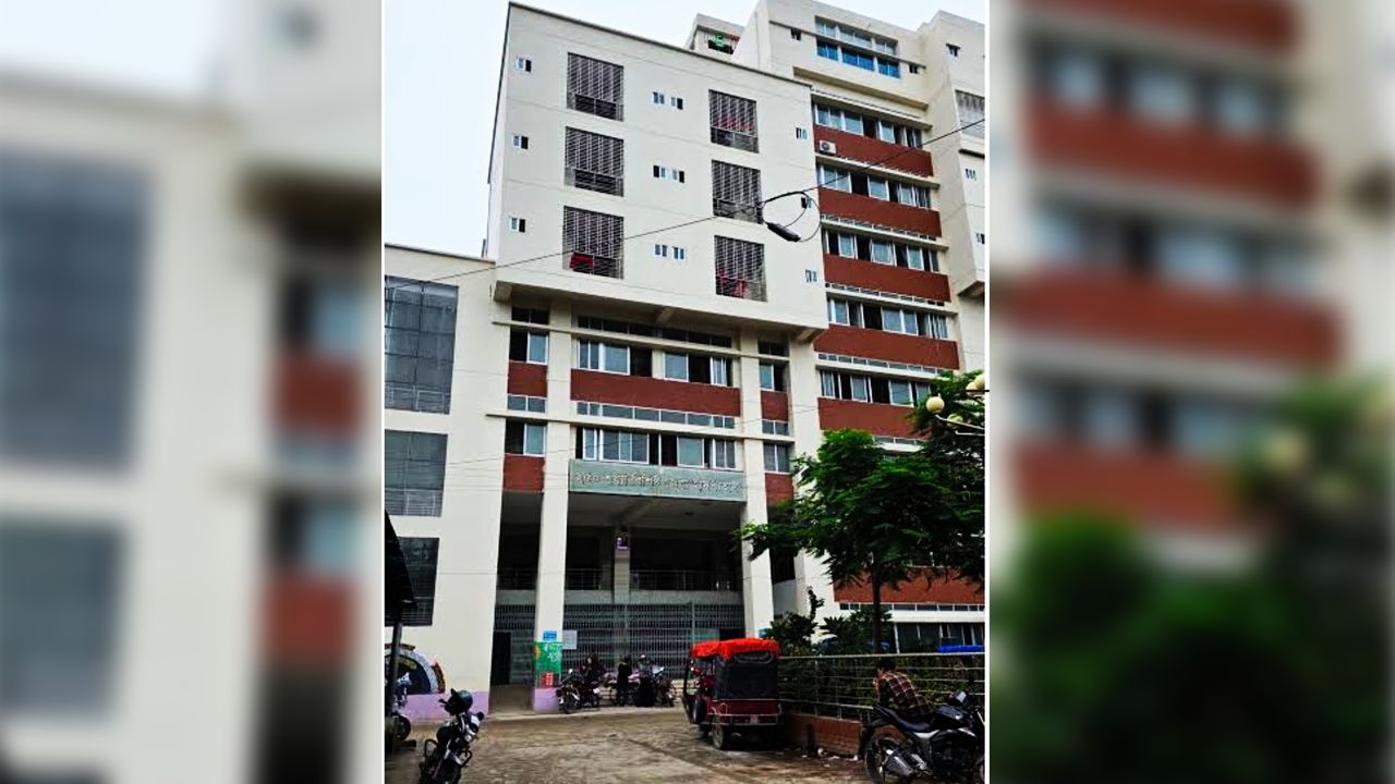 চাঁপাইনবাবগঞ্জে হামের টিকাদান  প্রায় লক্ষ্যমাত্রায়, হাসপাতালে ভর্তি ৮১ জন