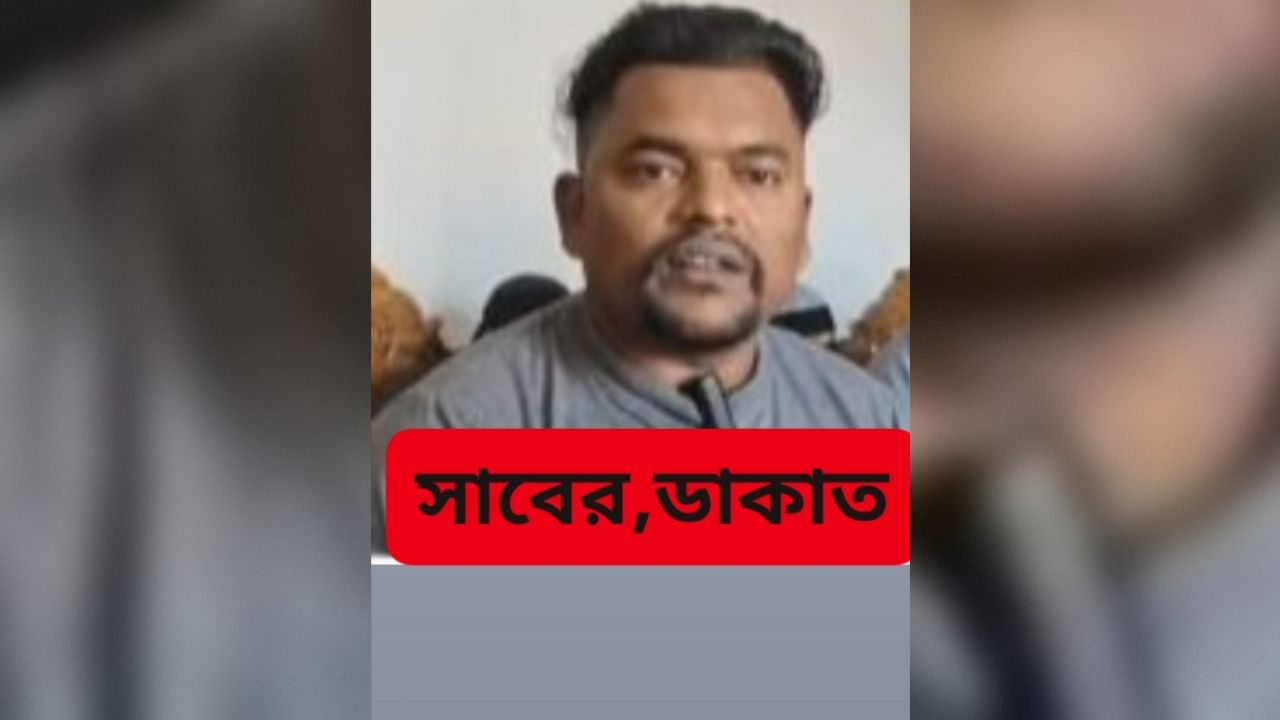 টেকনাফে সাবের ডাকাতের তাণ্ডব: স্কুলছাত্রী আহত, এলাকায় চরম আতঙ্ক