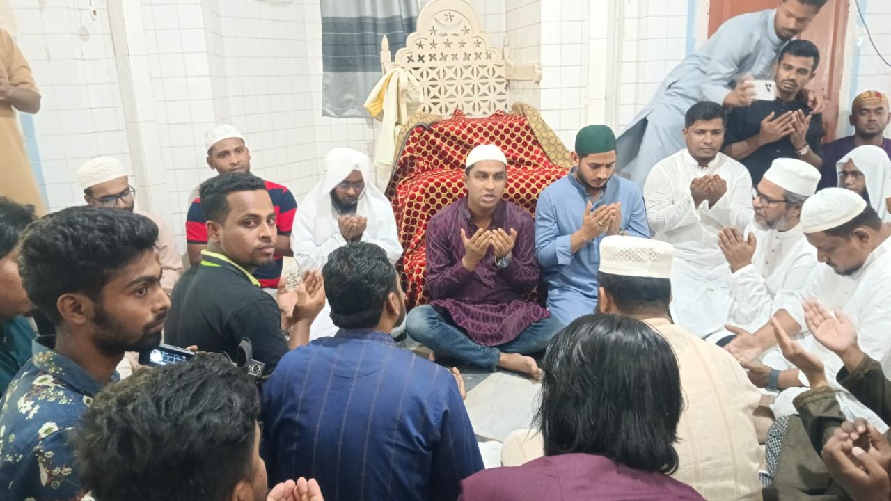 নোয়াখালীতে জিয়াউর রহমান ও খালেদা জিয়ার স্বরণে ছাত্রদলের দোয়া-মাহফিল