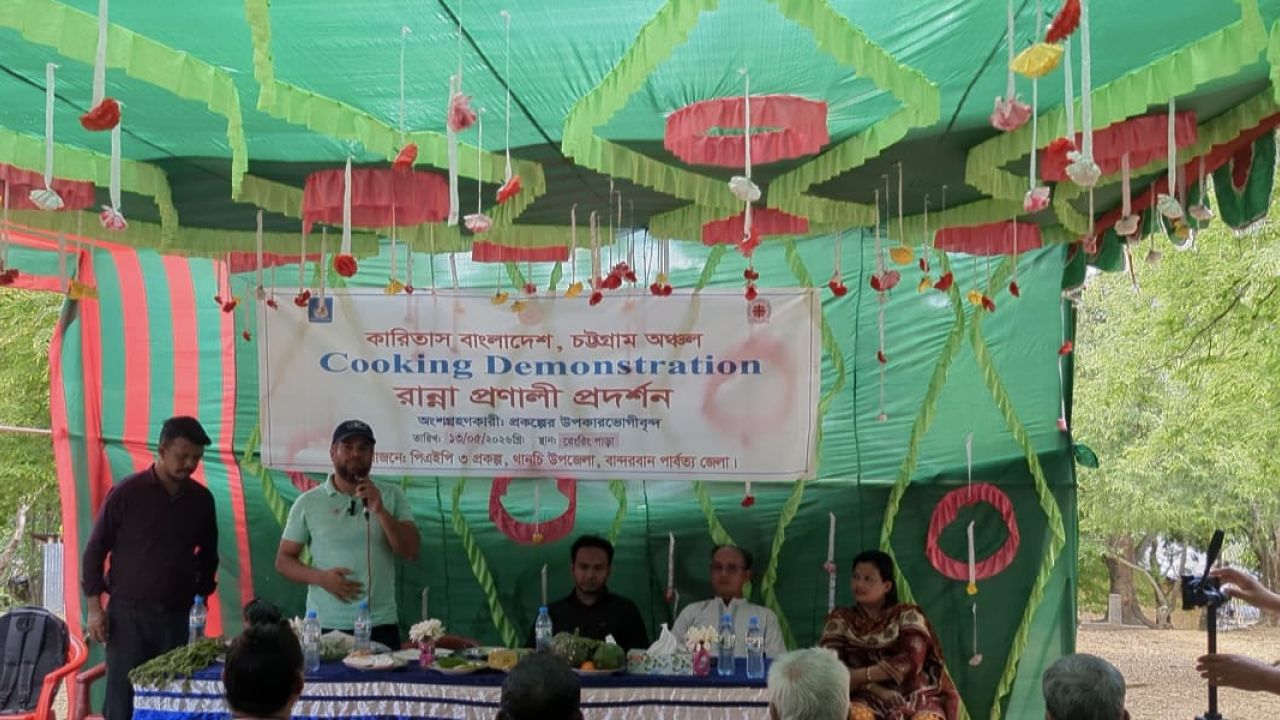  পুষ্টি খাদ্যের অভ্যাস গড়ে তুলতে পাহাড়ে রন্ধন প্রণালী প্রদর্শনী 