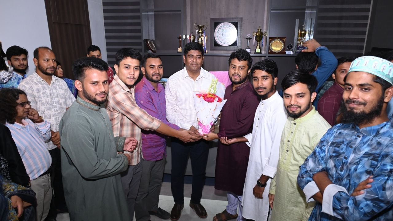 ‎কুবির নবনিযুক্ত উপাচার্যের সঙ্গে ছাত্রশিবিরের শুভেচ্ছা বিনিময়