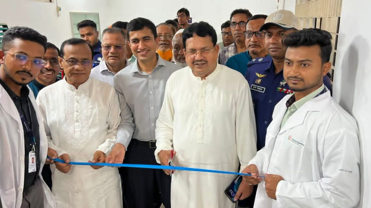 পাবনায় সাংবাদিকদের জন্য দু'দিনের চক্ষু শিবির উদ্বোধন প্রেসক্লাবে
