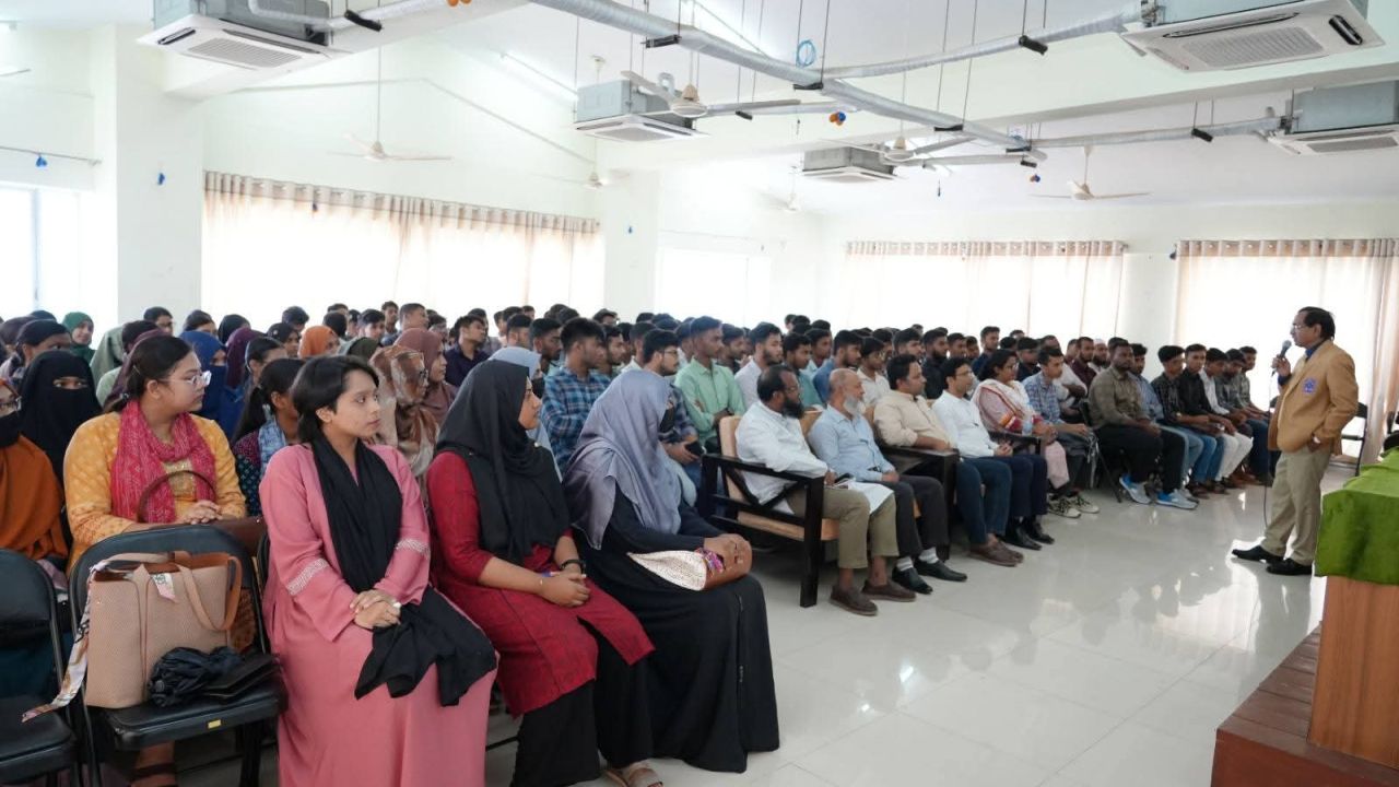 ভাসানী বিশ্ববিদ্যালয়ে চার দিনব্যাপী &lsquo;শিক্ষার্থী গ্রুমিং ও বিশ্ববিদ্যালয় অভিযোজন কর্মসূচি&rsquo; অনুষ্ঠিত: