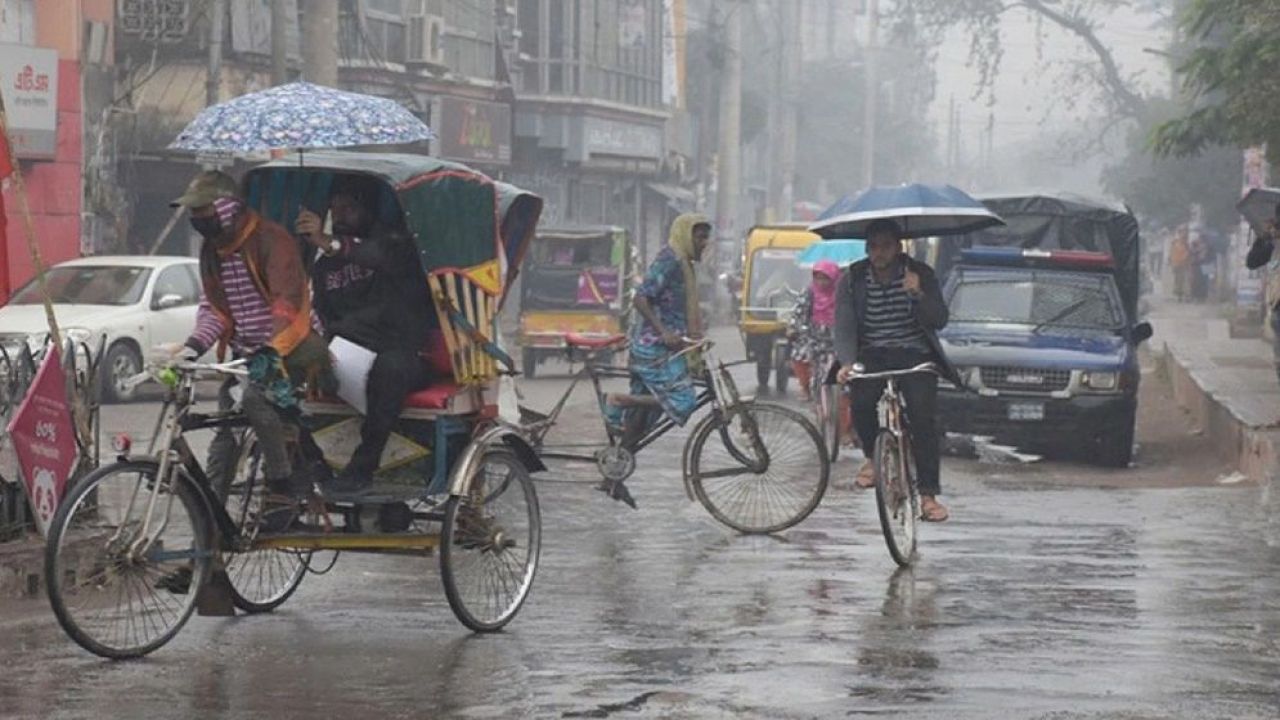 রাজধানীসহ দেশের বিভিন্ন অঞ্চলে টানা ৫ দিন ভারি বর্ষণের আভাস