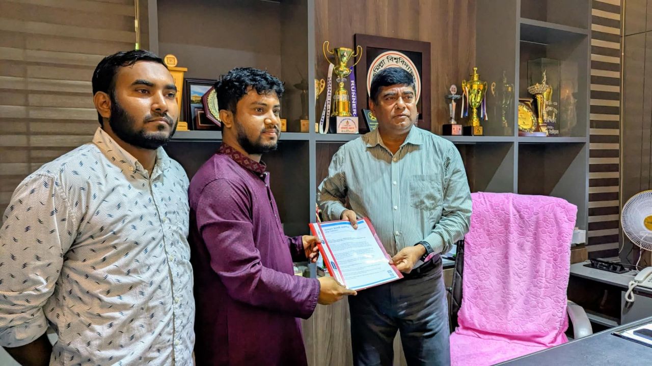 আবাসিক হলকে রাজনৈতিক প্রভাবমুক্ত রাখতে কুবি উপাচার্যের কাছে শিবিরের পাঁচ দফা দাবি 