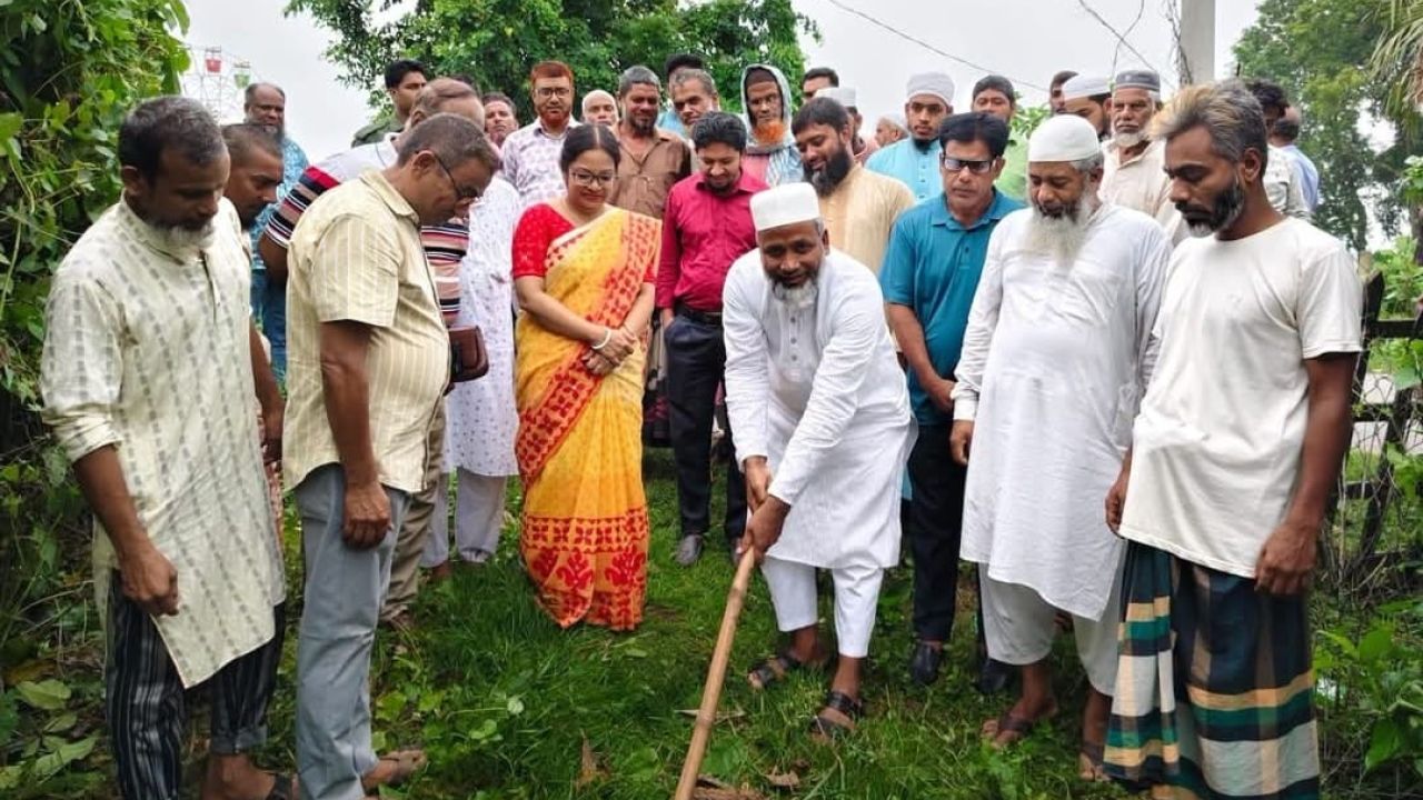 নাচোলে এডিপির অর্থায়নে চার উন্নয়ন প্রকল্পের শুভ উদ্বোধন