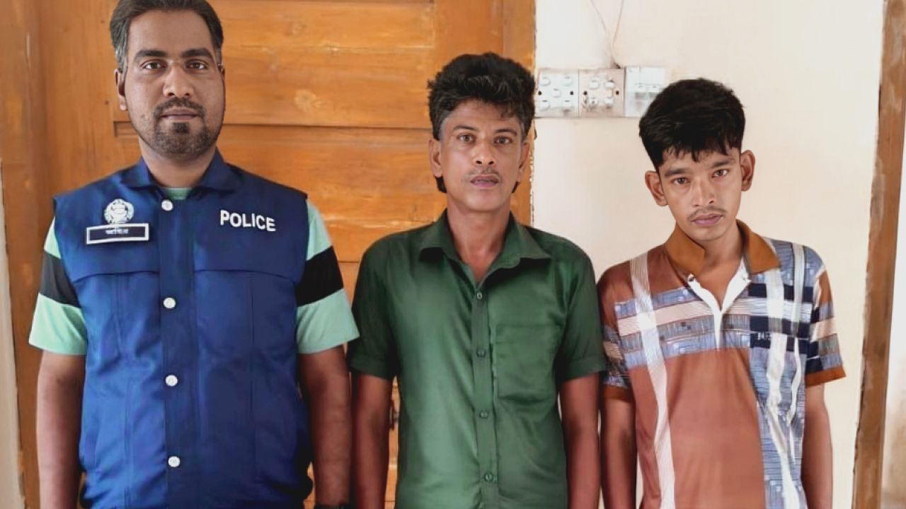 মাদকাসক্ত ২ ছেলেকে পুলিশের হাতে তুলে দিলেন মা