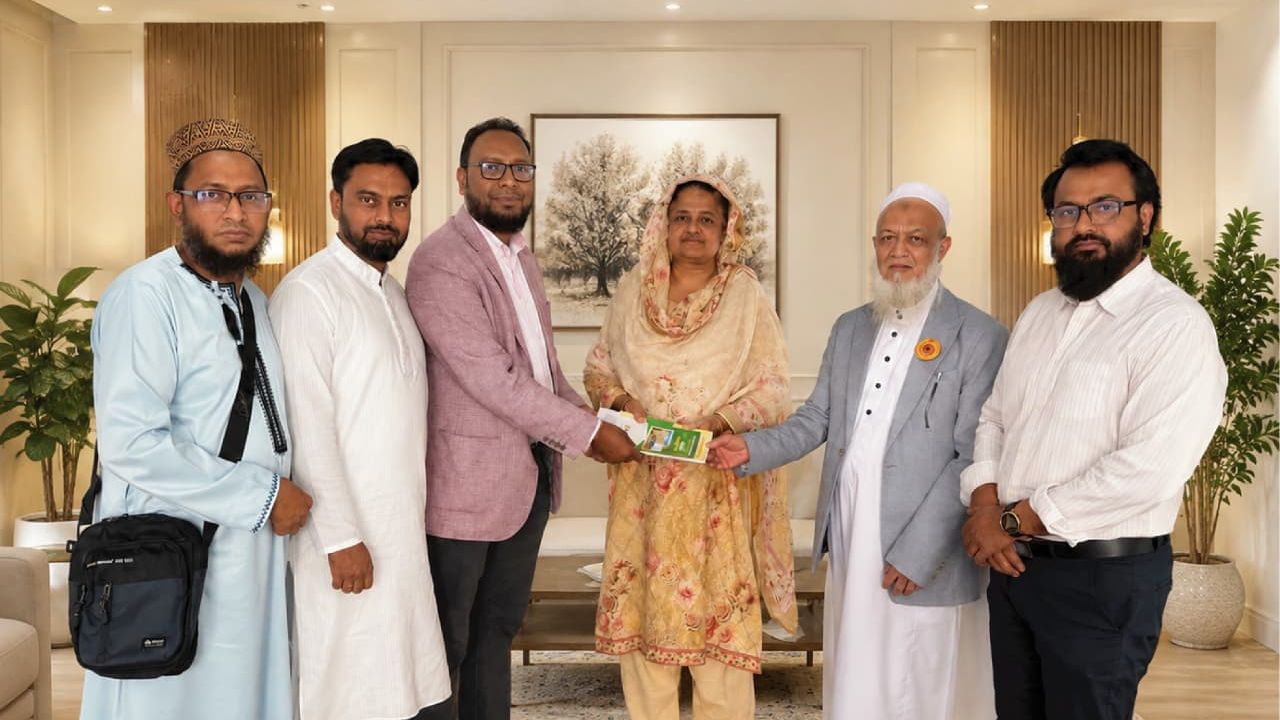 এমপি তাহসিনা রুশদীর লুনার সাথে পাউন্ড হসপিটালের ট্রাস্টিদের সাক্ষাৎ
