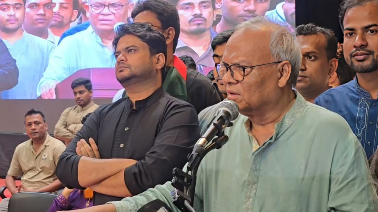 রাজনীতিতে অশালীন ভাষা গণতন্ত্রের জন্য ক্ষতিকর: রিজভী