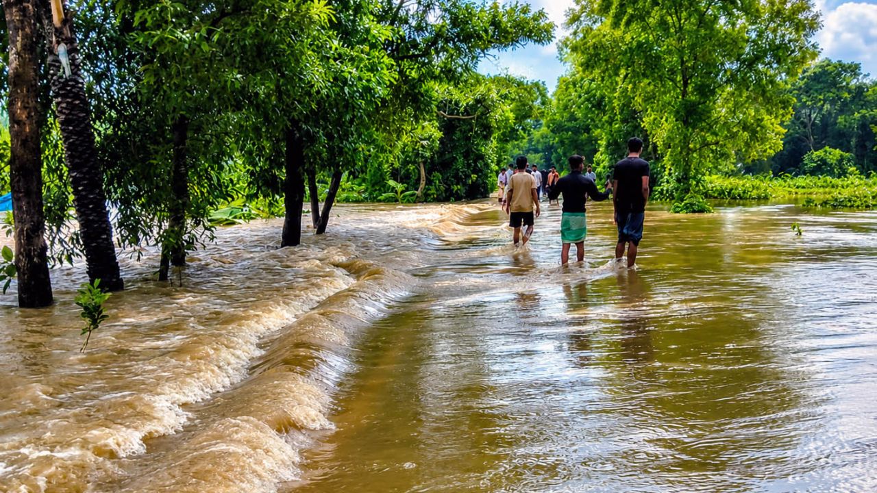 আগামী ৭২ ঘণ্টায় উত্তরাঞ্চলের ৫ জেলায় বন্যার শঙ্কা