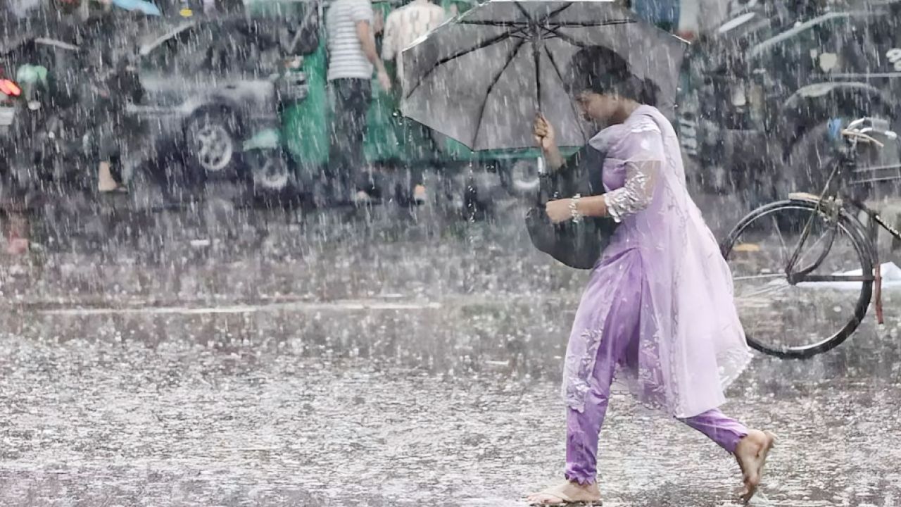বৃষ্টি চলবে আরো চার দিন, জানাল আবহাওয়া অধিদপ্তর