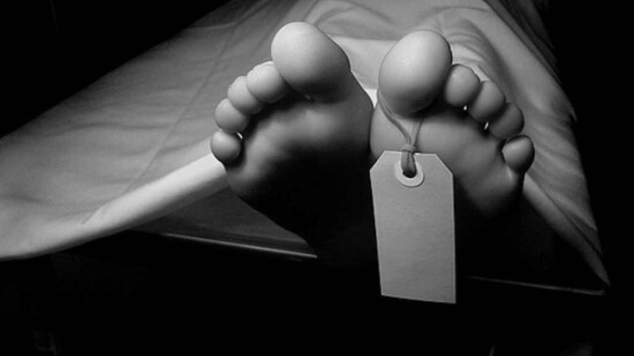 নারায়ণগঞ্জে বন্ধ গোডাউন থেকে অজ্ঞাত ব্যক্তির গলিত লাশ উদ্ধার