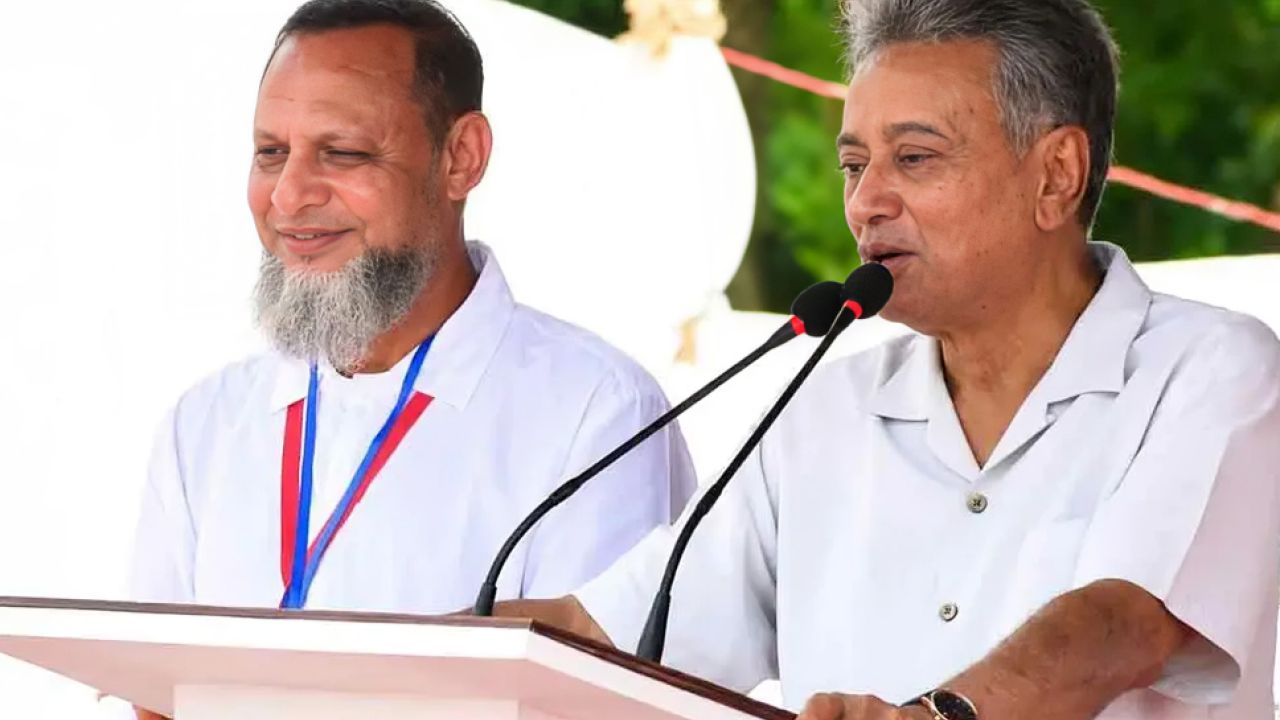 তারেক রহমানের রাজনীতি সম্পূর্ণ ভিন্ন: আমির খসরু