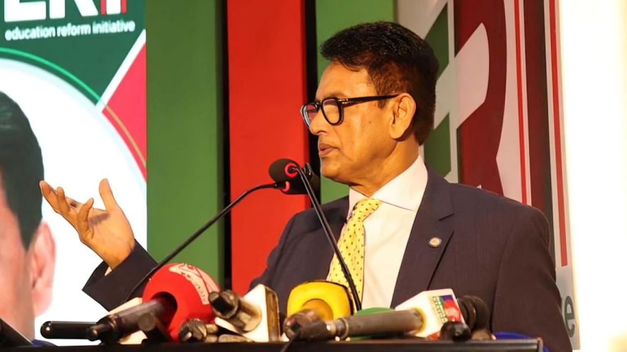 অতি মাত্রায় রাজনীতি শুরু হয়েছে, বুঝেশুনে আন্দোলন কর: শিক্ষামন্ত্রী