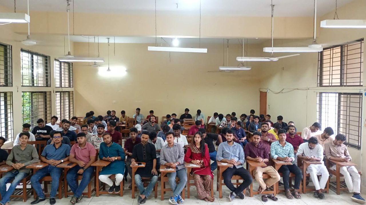 র&zwj;্যাগিং বন্ধ ও মাদকের বিরুদ্ধে সোচ্চার হতে কুবি ছাত্রদলের কর্মশালা