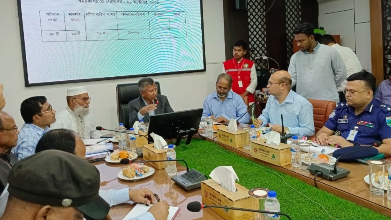 চাঁপাইনবাবগঞ্জে ডেঙ্গু ও আইন-শৃঙ্খলা নিয়ে প্রতিমন্ত্রীর মতবিনিময়