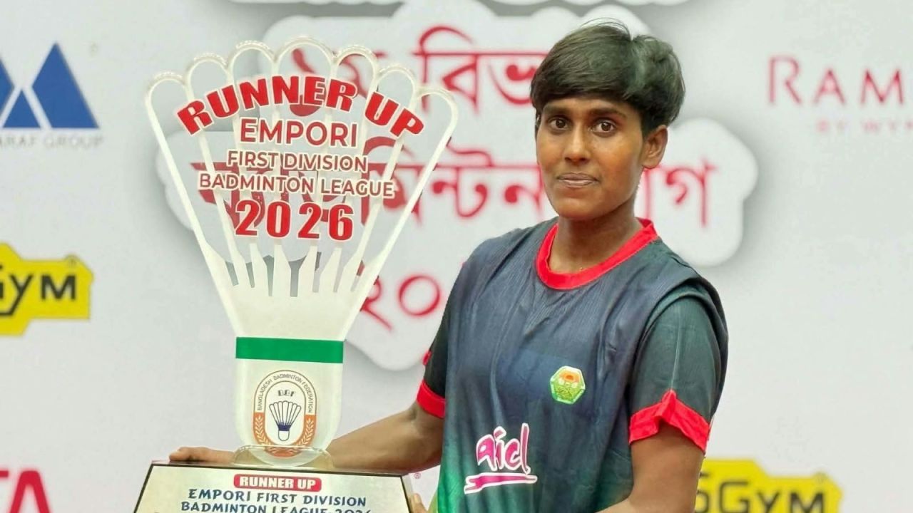 বাবার স্বপ্নকে বাস্তবে রূপ দিয়ে জাতীয় ব্যাডমিন্টনে শিরোপা জিতলেন যবিপ্রবির লিকা পোদ্দার
